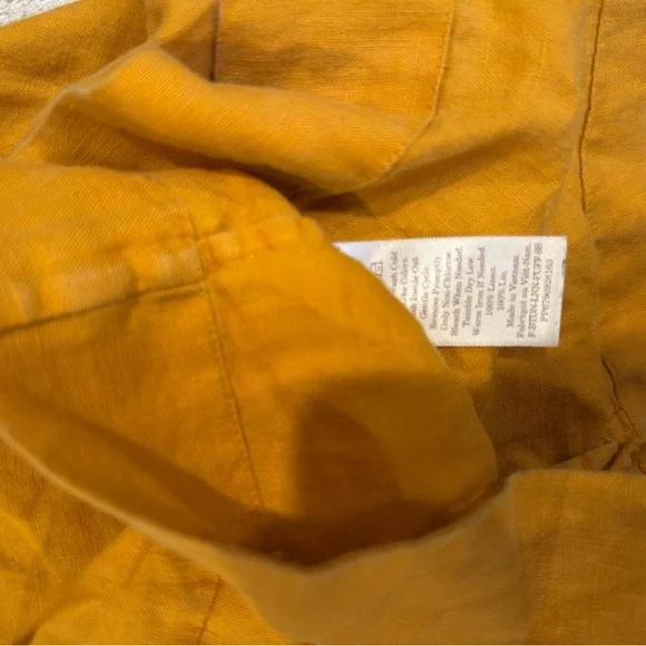 Everlane Linen Puff Sleeve Top | Size 6 | Yellow | Button Front | Square Neck - Picture 5 of 5